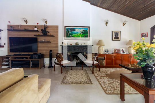 Sala de casa de condomínio à venda com 5 quartos, 571m² em Campo Belo, São Paulo