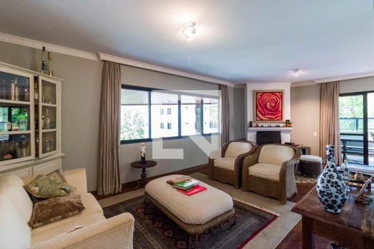 Apartamento para alugar com 4 quartos, 221m² em Vila Andrade, São Paulo
