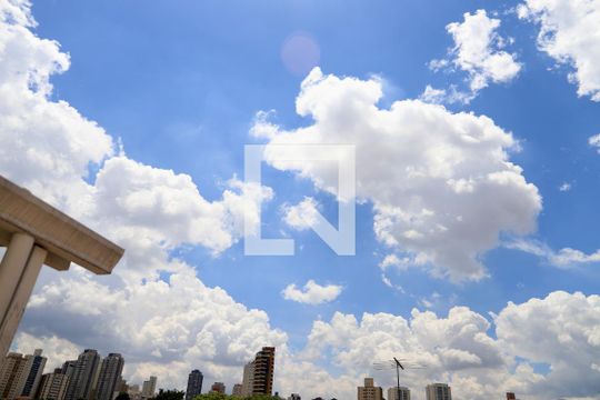Quintal de casa à venda com 3 quartos, 180m² em Chácara Inglesa, São Paulo