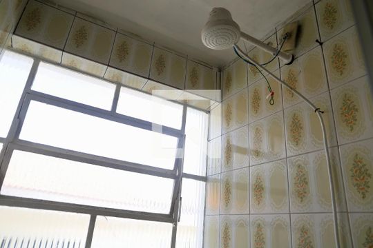 Banheiro Social de casa à venda com 3 quartos, 180m² em Chácara Inglesa, São Paulo