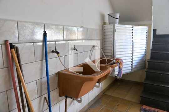 Área de Serviço de casa à venda com 3 quartos, 180m² em Chácara Inglesa, São Paulo