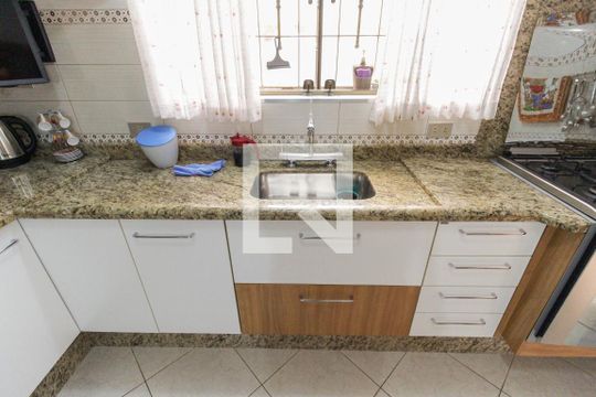 Cozinha de casa à venda com 3 quartos, 168m² em Vila Brasil, São Paulo