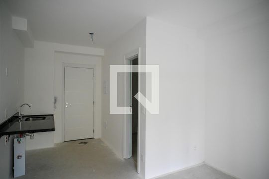 Cozinha de apartamento à venda com 1 quarto, 29m² em Liberdade, São Paulo