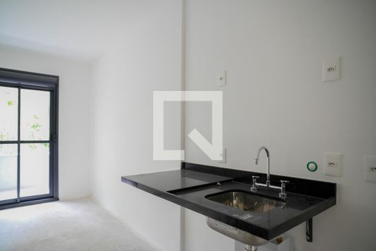 Cozinha de apartamento para alugar com 1 quarto, 29m² em Liberdade, São Paulo