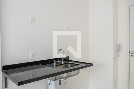 Cozinha de apartamento à venda com 1 quarto, 29m² em Liberdade, São Paulo