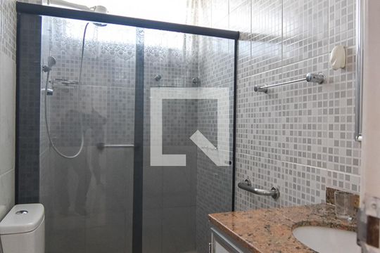 Banheiro Social de apartamento à venda com 2 quartos, 89m² em Fonseca, Niterói