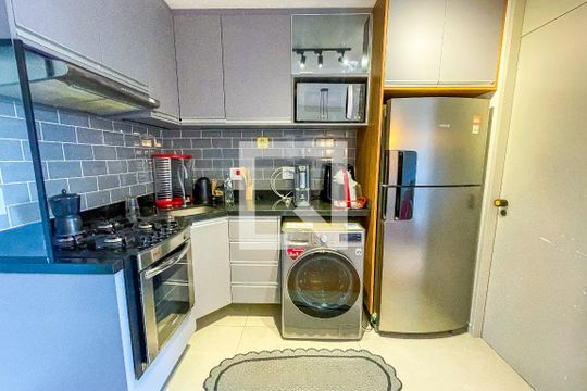 Cozinha de apartamento para alugar com 1 quarto, 35m² em Jardim Paulista, São Paulo