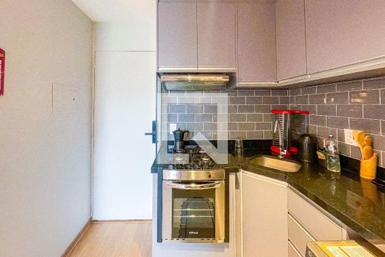 Cozinha de apartamento para alugar com 1 quarto, 35m² em Jardim Paulista, São Paulo