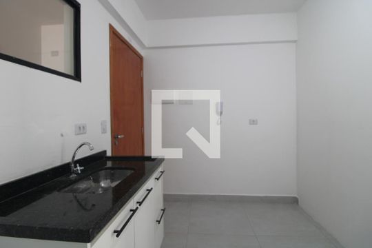 Cozinha de apartamento para alugar com 1 quarto, 34m² em Vila Gea, São Paulo