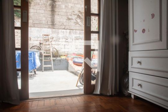 Quarto 1 de casa à venda com 2 quartos, 120m² em Vila Clementino, São Paulo