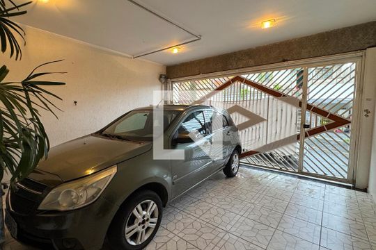 Garagem de casa para alugar com 3 quartos, 300m² em Jardim Silveira, Barueri