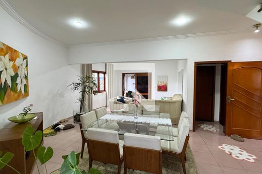 Sala de casa para alugar com 3 quartos, 300m² em Jardim Silveira, Barueri