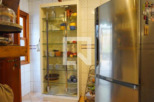 Cozinha de casa de condomínio para alugar com 4 quartos, 380m² em Lagoa da Conceição, Florianópolis