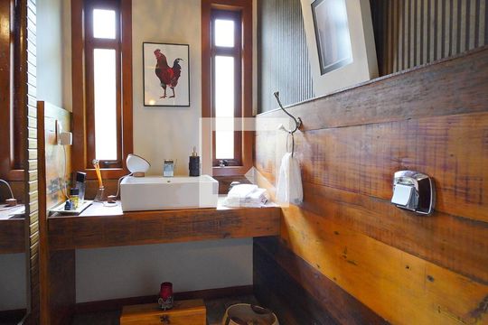 Lavado Sala de casa de condomínio para alugar com 4 quartos, 380m² em Lagoa da Conceição, Florianópolis