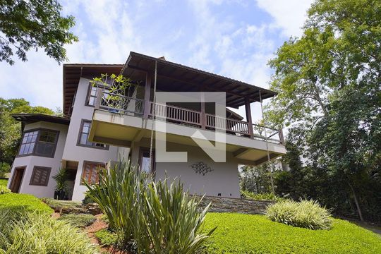 Fachada da Casa de casa de condomínio para alugar com 4 quartos, 380m² em Lagoa da Conceição, Florianópolis