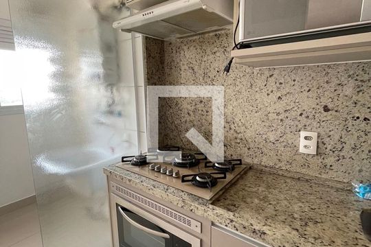 Cozinha de apartamento para alugar com 2 quartos, 70m² em Vila Nossa Senhora da Escada, Barueri