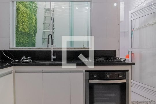 Cozinha de casa de condomínio à venda com 2 quartos, 65m² em Parque Boturussu, São Paulo