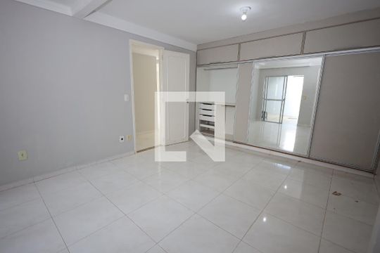 Suíte de apartamento à venda com 2 quartos, 102m² em Jardim Europa, Goiânia