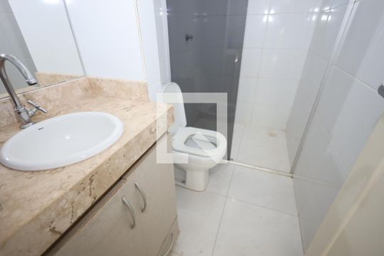 Banheiro Social de apartamento à venda com 2 quartos, 102m² em Jardim Europa, Goiânia