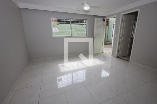 Sala de apartamento à venda com 2 quartos, 102m² em Jardim Europa, Goiânia