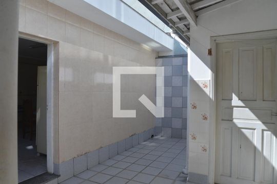 Área comum de casa à venda com 3 quartos, 150m² em Santa Terezinha, Santo André