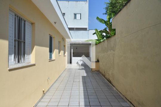 Casa à venda com 3 quartos, 150m² em Santa Terezinha, Santo André