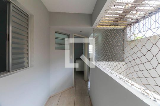 Área de Serviço de casa para alugar com 1 quarto, 38m² em Cidade Satelite Santa Barbara, São Paulo