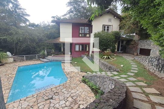 Casa à venda com 4 quartos, 254m² em Vila Progresso, Niterói