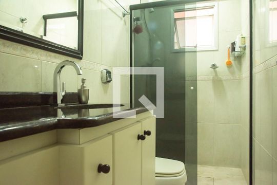 Banheiro de apartamento para alugar com 2 quartos, 53m² em São Judas, São Paulo