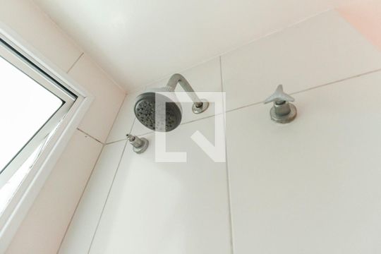 Banheiro de apartamento à venda com 3 quartos, 60m² em Colônia (zona Leste), São Paulo