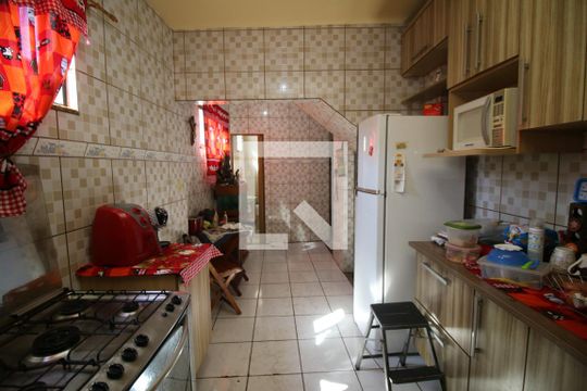 Cozinha de casa à venda com 2 quartos, 140m² em Irajá, Rio de Janeiro