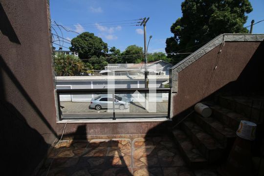 Área externa  de casa à venda com 2 quartos, 140m² em Irajá, Rio de Janeiro