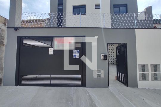Fachada de apartamento para alugar com 1 quarto, 24m² em Bangú, Santo André