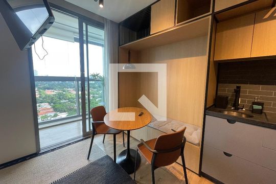 Studio de kitnet/studio para alugar com 1 quarto, 30m² em Cerqueira César, São Paulo