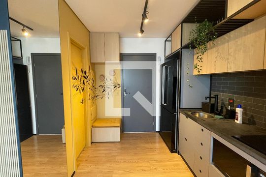 Studio de kitnet/studio para alugar com 1 quarto, 30m² em Cerqueira César, São Paulo
