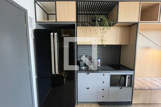 Studio de kitnet/studio para alugar com 1 quarto, 30m² em Cerqueira César, São Paulo
