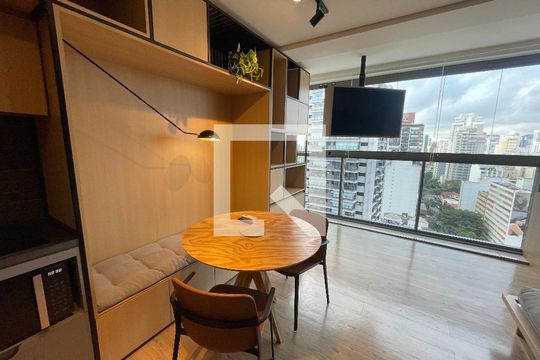 Studio de kitnet/studio para alugar com 1 quarto, 30m² em Cerqueira César, São Paulo