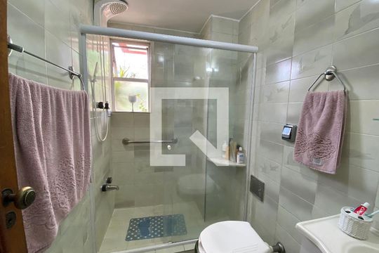 Banheiro de apartamento à venda com 3 quartos, 88m² em Lins de Vasconcelos, Rio de Janeiro