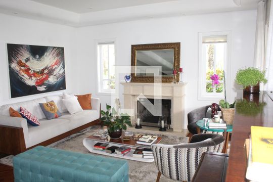 Casa de Condomínio para alugar com 5 quartos, 1279m² em Jardim Passargada I, Cotia