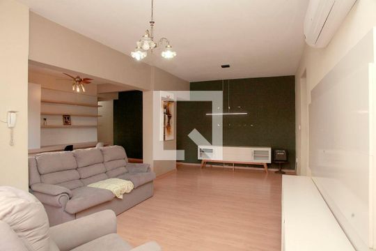 Sala de Estar de apartamento à venda com 4 quartos, 133m² em Rio Branco, Porto Alegre