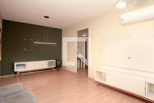 Sala de Estar de apartamento à venda com 4 quartos, 133m² em Rio Branco, Porto Alegre