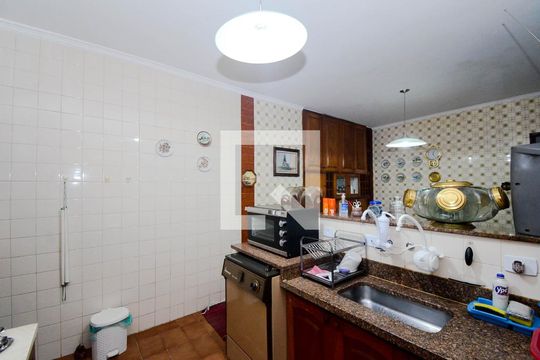 Cozinha de casa à venda com 3 quartos, 400m² em Vila Galvão, Guarulhos