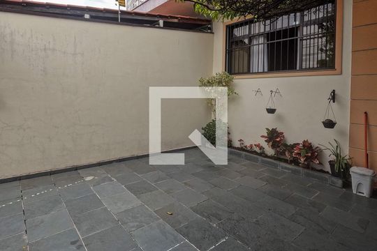 Área comum de casa à venda com 3 quartos, 106m² em Vila Carolina, São Paulo