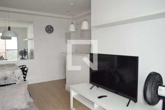 Sala de apartamento para alugar com 2 quartos, 60m² em Liberdade, São Paulo