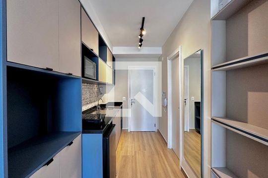 Studio de kitnet/studio para alugar com 1 quarto, 32m² em Jardim das Acacias, São Paulo