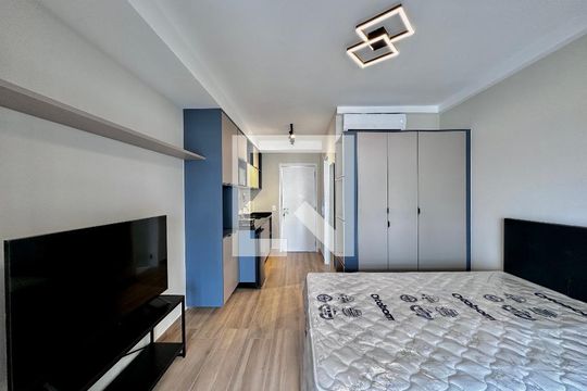 Kitnet/Studio para alugar com 1 quarto, 32m² em Jardim das Acacias, São Paulo