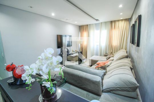 Casa para alugar com 3 quartos, 300m² em Vila Regente Feijó, São Paulo