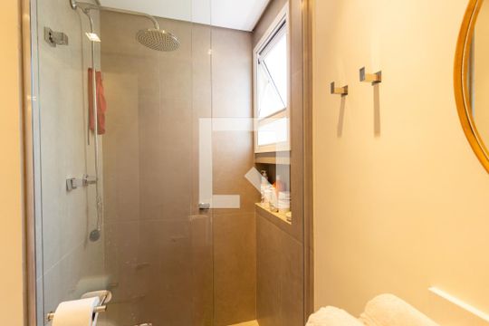 Banheiro da Suite Master de apartamento à venda com 3 quartos, 145m² em Vila Ipojuca, São Paulo