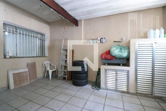 Garagem de casa para alugar com 2 quartos, 100m² em Vila Leopoldina, São Paulo