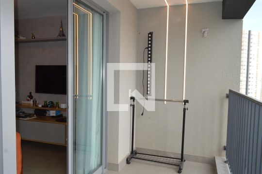 varanda de kitnet/studio para alugar com 1 quarto, 37m² em Ipiranga, São Paulo